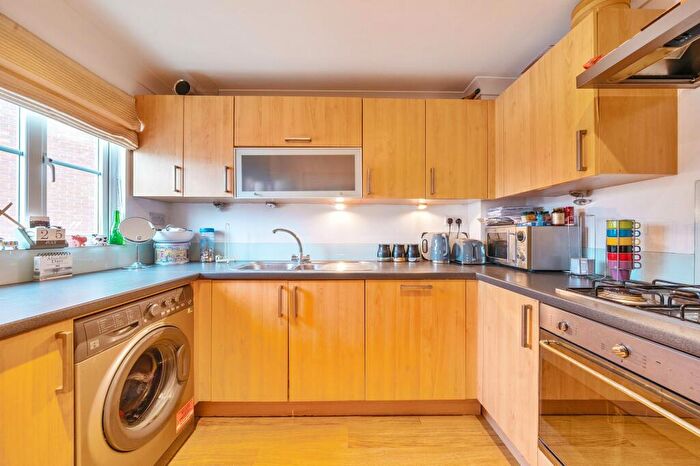 2 Bedroom Maisonette For Sale In Queens Terrace, Ongar, CM5
