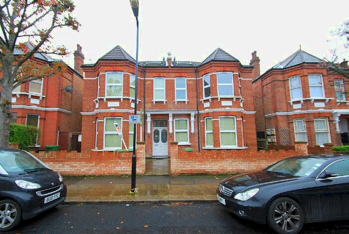 1 Bedroom Flat To Rent In Skardu Road, London, NW2