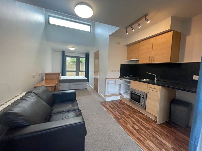 1 Bedroom Flat To Rent In Abbey Court, Abbey Street, Cambridge, CB1