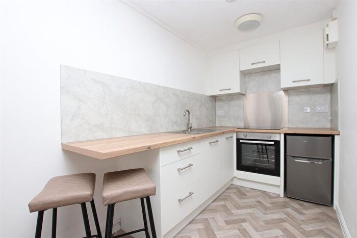 Flat To Rent In Bedford Street, Bath, BA1