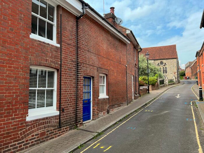 3 Bedroom Terraced House To Rent In St. Johns Street, Winchester, SO23