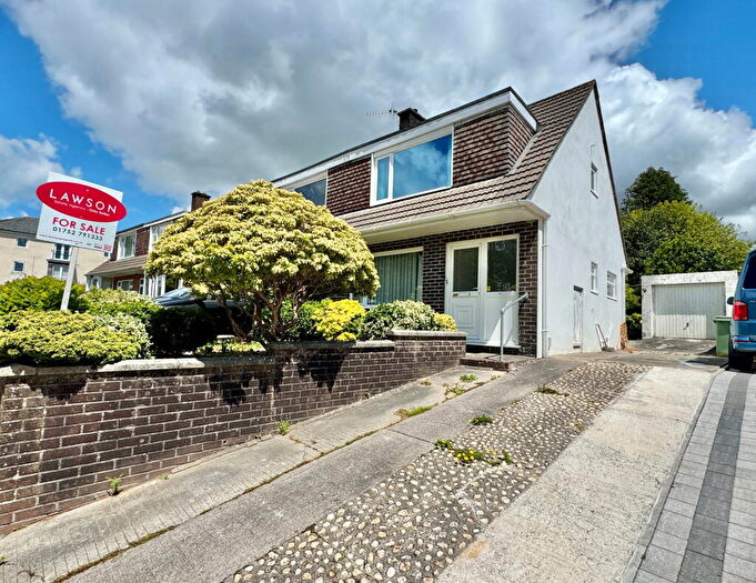 3 Bedroom Semi-Detached House For Sale In Clittaford Road, Southway, Plymouth, PL6