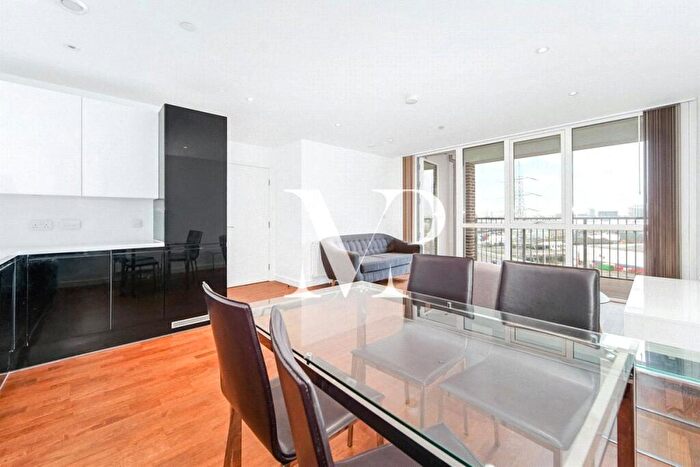 2 Bedroom Apartment To Rent In Canning Town, Discovery Tower, London, E16