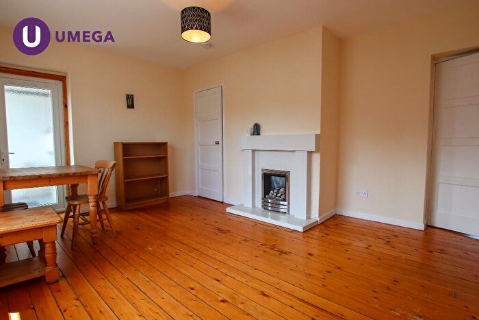 2 Bedroom Apartment To Rent In Rankin Drive, Blackford, Edinburgh, EH9