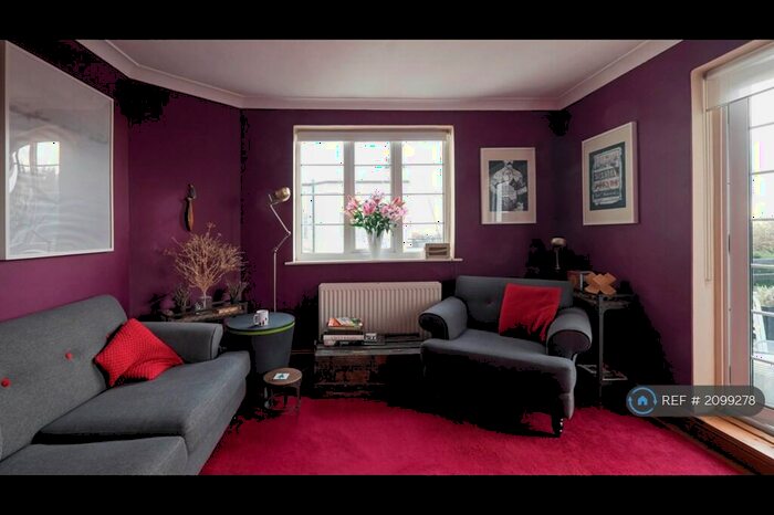 2 Bedroom Flat To Rent In London Road, Leigh-On-Sea, SS9