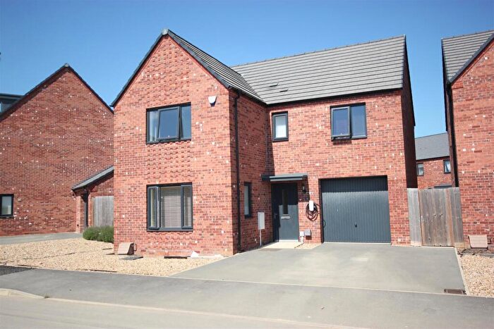 4 Bedroom Detached House For Sale In Mostyn Street, Wellingborough, NN8