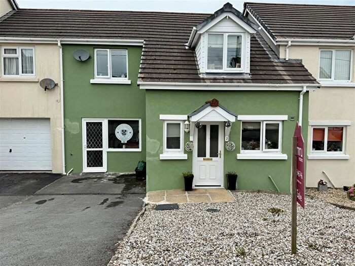 3 Bedroom Terraced House For Sale In Craig Y Llety, Upper Tumble, Llanelli, SA14