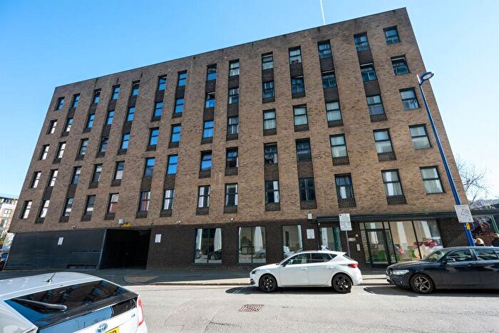 2 Bedroom Apartment For Sale In Tennant Street, Birmingham, B15