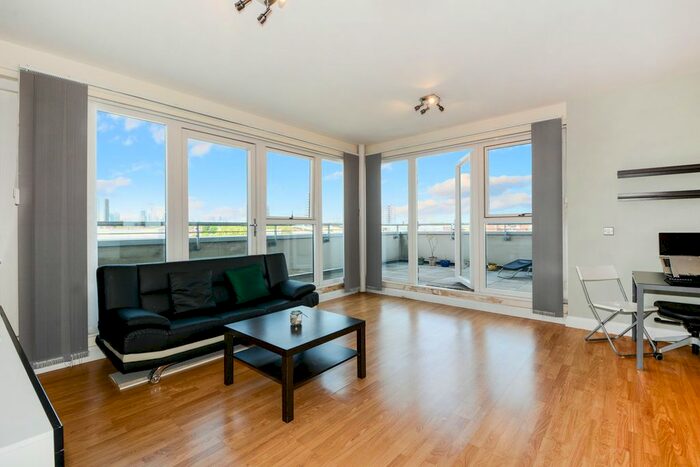 2 Bedroom Flat To Rent In Silwood Street, Canada Water, SE16