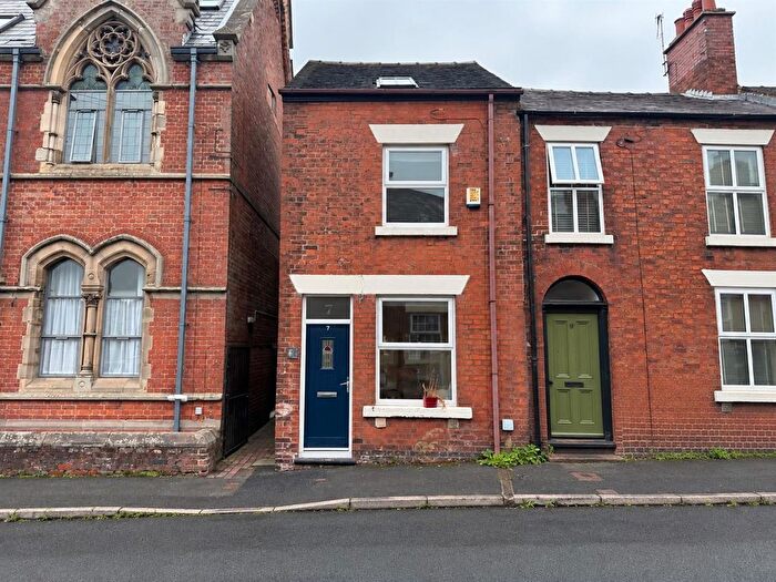 3 Bedroom End Of Terrace House For Sale In Alsop Street, Leek, Staffordshire, ST13