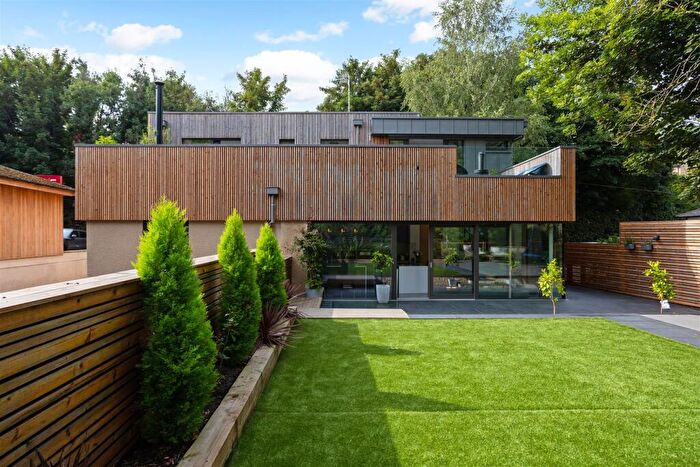 6 Bedroom Detached House For Sale In Stroud Road, Nailsworth, Stroud, GL6