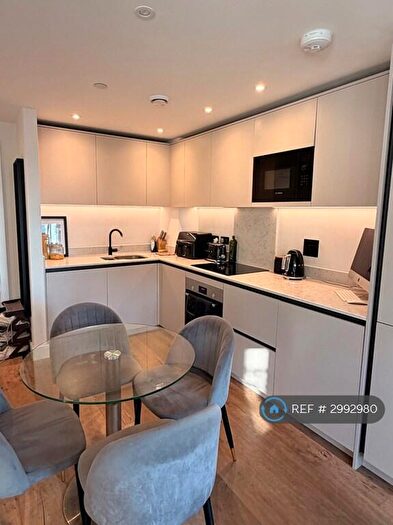 Studio To Rent In Irene House, London, SW12