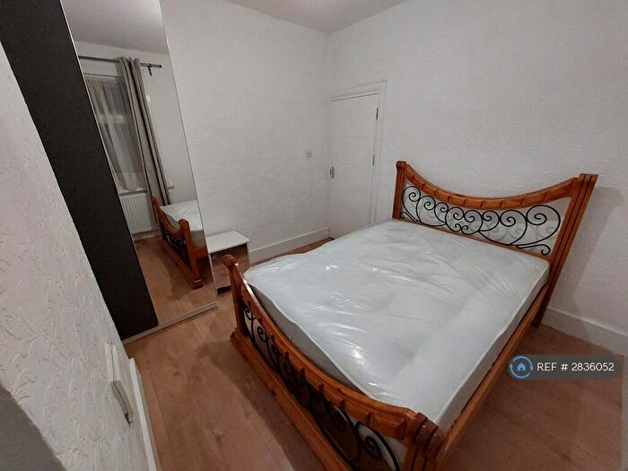 1 Bedroom Flat To Rent In Newham, London, E6