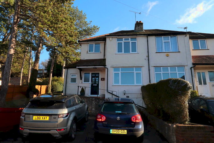 3 Bedroom Semi-Detached House To Rent In Beechwood Road, Caterham, CR3