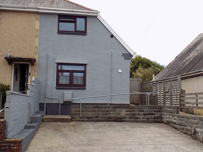 2 Bedroom End Of Terrace House To Rent In Goronwy Road, Swansea, SA2