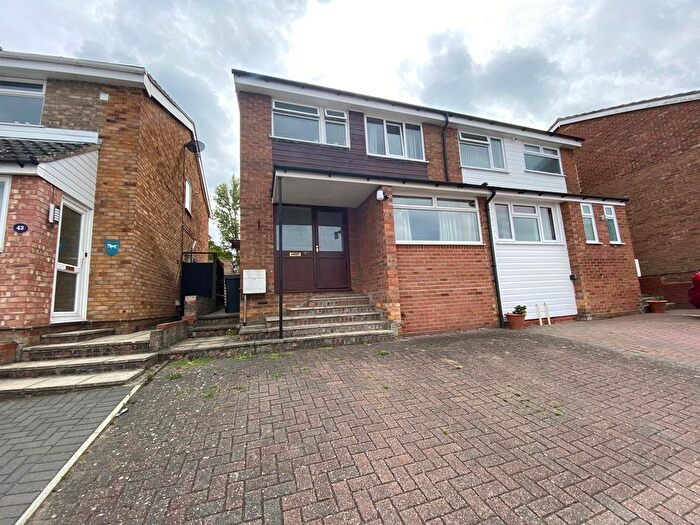 3 Bedroom Semi-Detached House To Rent In Wayside Close, Stowmarket, IP14