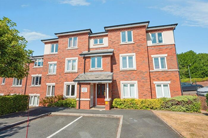 2 Bedroom Apartment For Sale In Stratford Gardens, Bromsgrove, B60