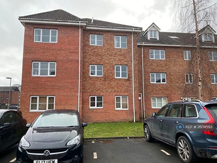 2 Bedroom Flat To Rent In Tullis Gardens, Glasgow, G40