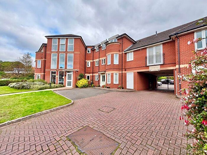 2 Bedroom Flat For Sale In Sundridge Court, Queslett Road, Birmingham, B43