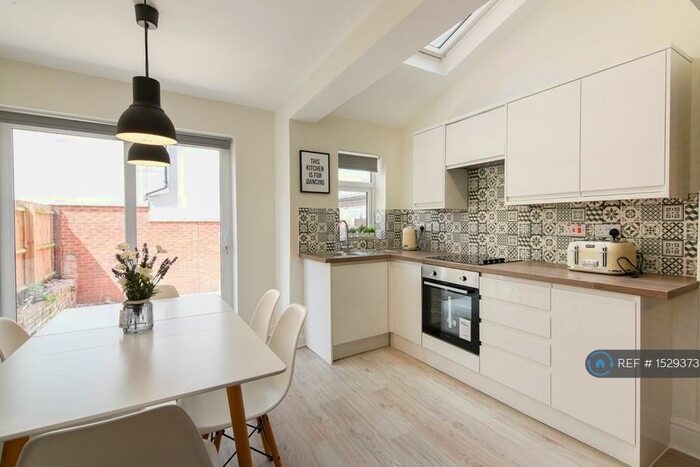 6 Bedroom Terraced House To Rent In Radford Boulevard, Nottingham, NG7