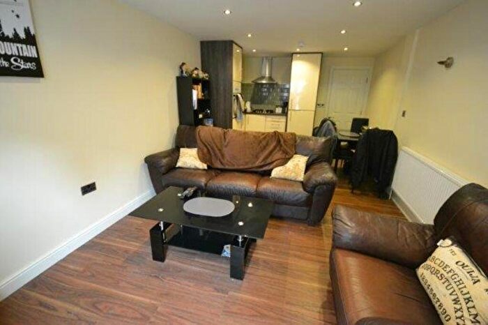 1 Bedroom Flat To Rent In Westbury Road, Leicester, LE2