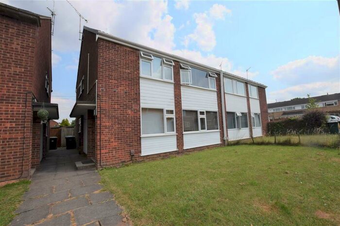2 Bedroom Maisonette To Rent In Overdale Road, Whoberley, Coventry, CV5