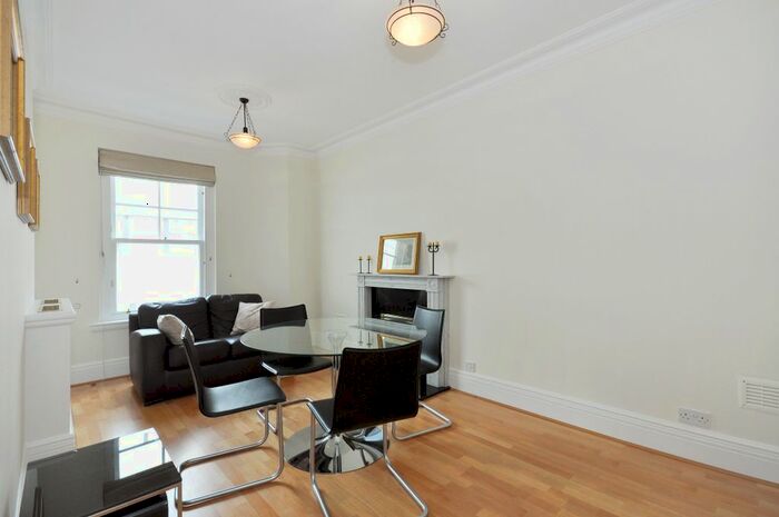 1 Bedroom Flat To Rent In Pall Mall, London, SW1Y