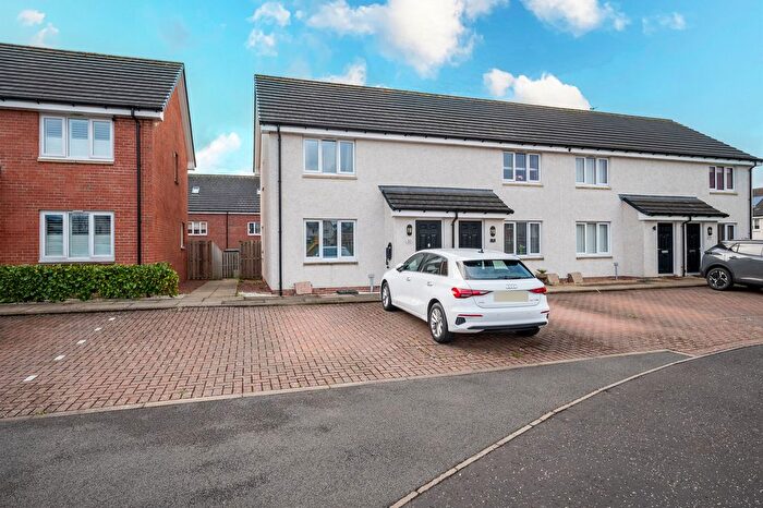 3 Bedroom End Of Terrace House For Sale In Langroods Circle, Paisley, PA3