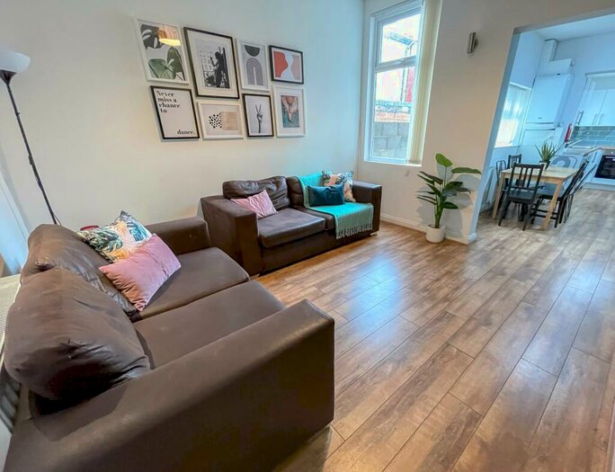 5 Bedroom House To Rent In Albert Edward Road, L7