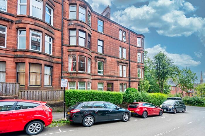 1 Bedroom Flat To Rent In Yarrow Gardens, Glasgow, G20