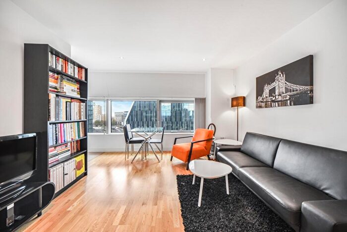 Flat For Sale In Marsh Wall London, E14