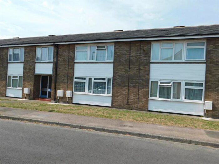 1 Bedroom Flat To Rent In Chilham Close, Sheerness, ME12