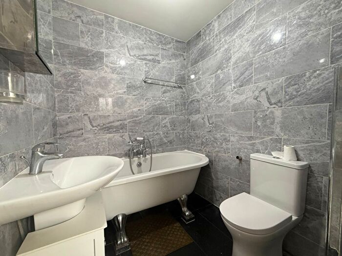 4 Bedroom Terraced House To Rent In Sheringham Avenue, London, E12