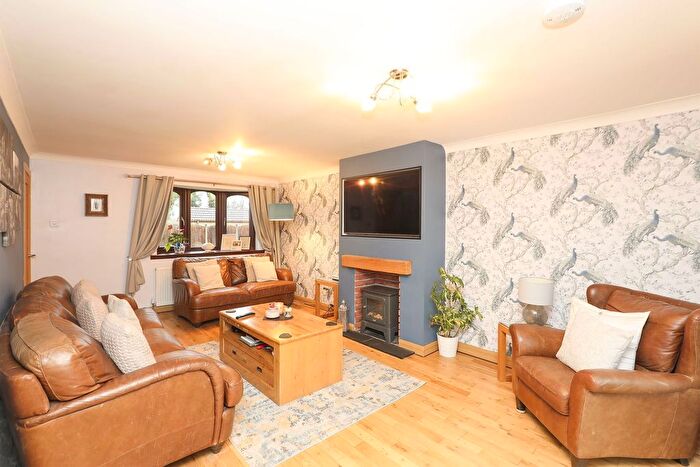 4 Bedroom Detached House For Sale In Primrose Close, Killamarsh, S21