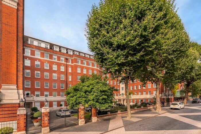 3 Bedroom Flat To Rent In Princes Gate Court, South Kensington, London, SW7