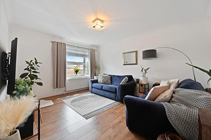 2 Bedroom Apartment To Rent In College Road, Harrow Weald, HA3