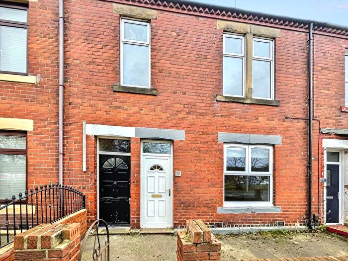 3 Bedroom Flat To Rent In Victoria Road East, Hebburn, NE31