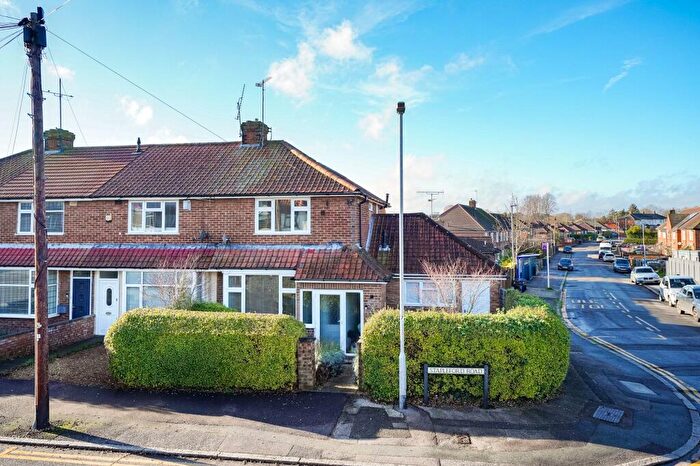 2 Bedroom End Of Terrace House For Sale In Stapleford Road, Luton, LU2