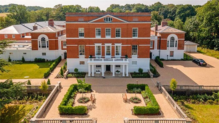 2 Bedroom Flat For Sale In Dark Lane, Great Warley, Brentwood, CM14