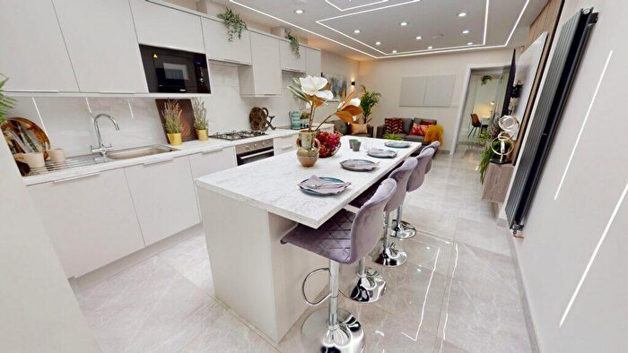 5 Bedroom House To Rent In Hubert Road, Selly Oak, B29