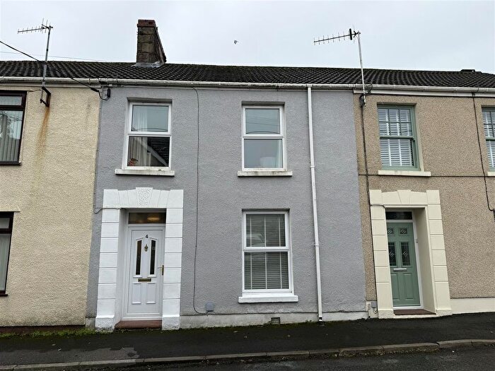 3 Bedroom Terraced House For Sale In Park Terrace, Burry Port, SA16