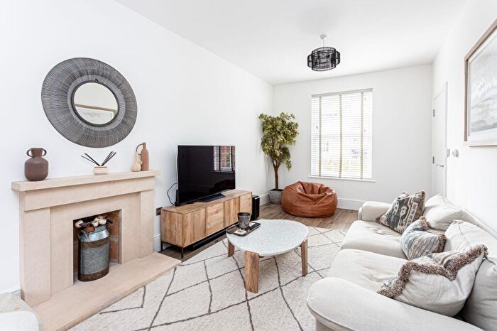 4 Bedroom Detached House For Sale In Cowells Road, Woodstock, OX20
