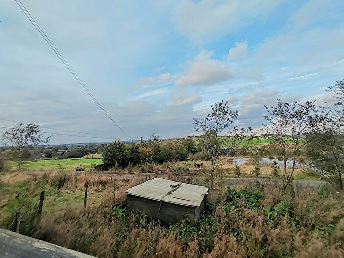 3 Bedroom End Of Terrace House For Sale In Packington Street, Thornton, Bradford, BD13