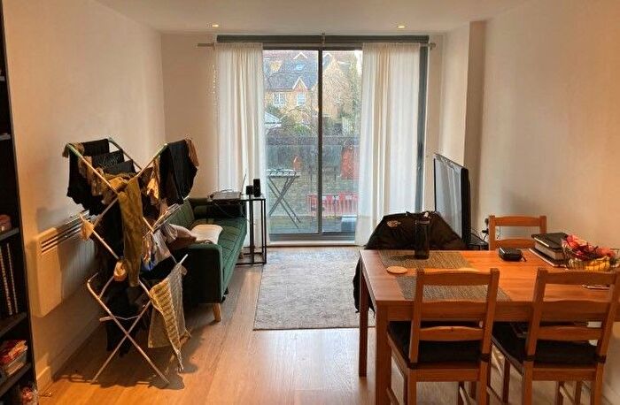 2 Bedroom Flat For Sale In Flat Madison Building, Blackheath Road, London, SE10