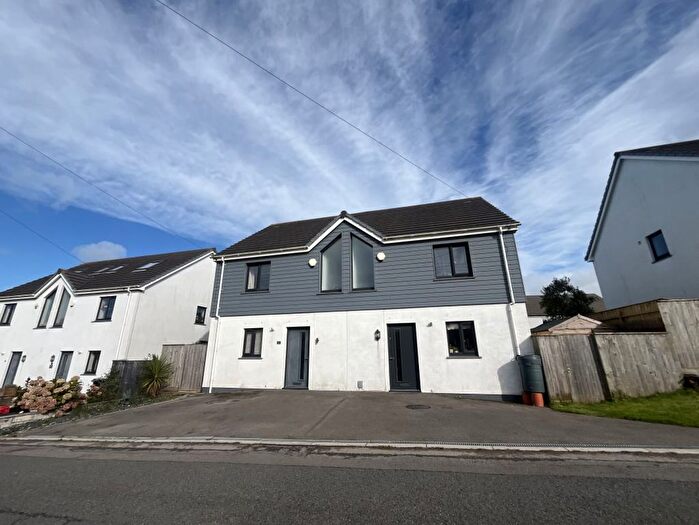 2 Bedroom Semi-Detached House For Sale In Primrose View, Hayle, TR27