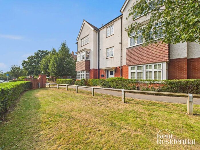 2 Bedroom Apartment To Rent In Cobnut Avenue, Maidstone, ME15