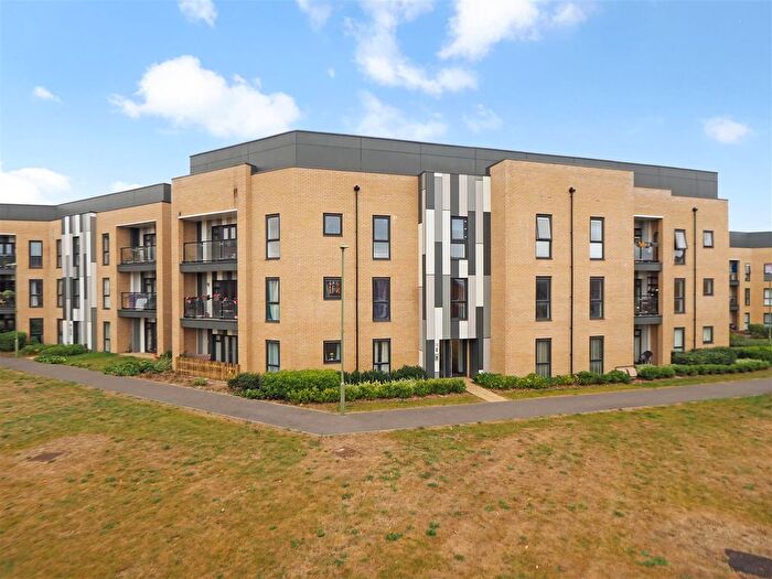 2 Bedroom Flat For Sale In Brocade Road, Andover, SP11
