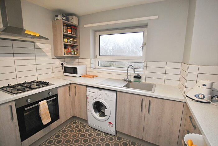 2 Bedroom Flat For Sale In Grinshill Flats, Severn Drive, Wellington, Telford, TF1