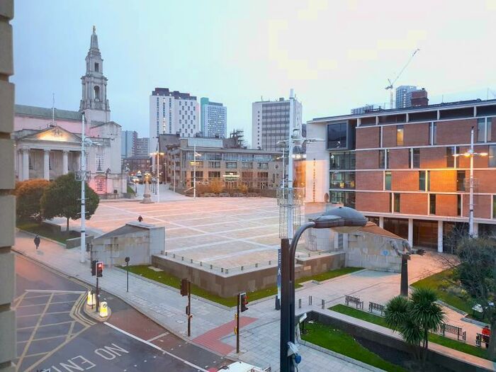 2 Bedroom Apartment To Rent In Portland Place, Calverley Street, LS1