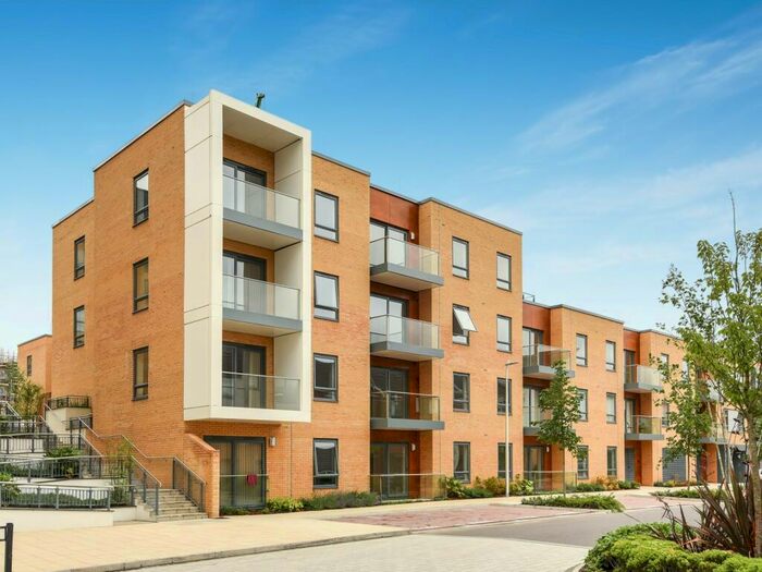 1 Bedroom Apartment To Rent In Nightingale House, Drake Way, Reading, RG2